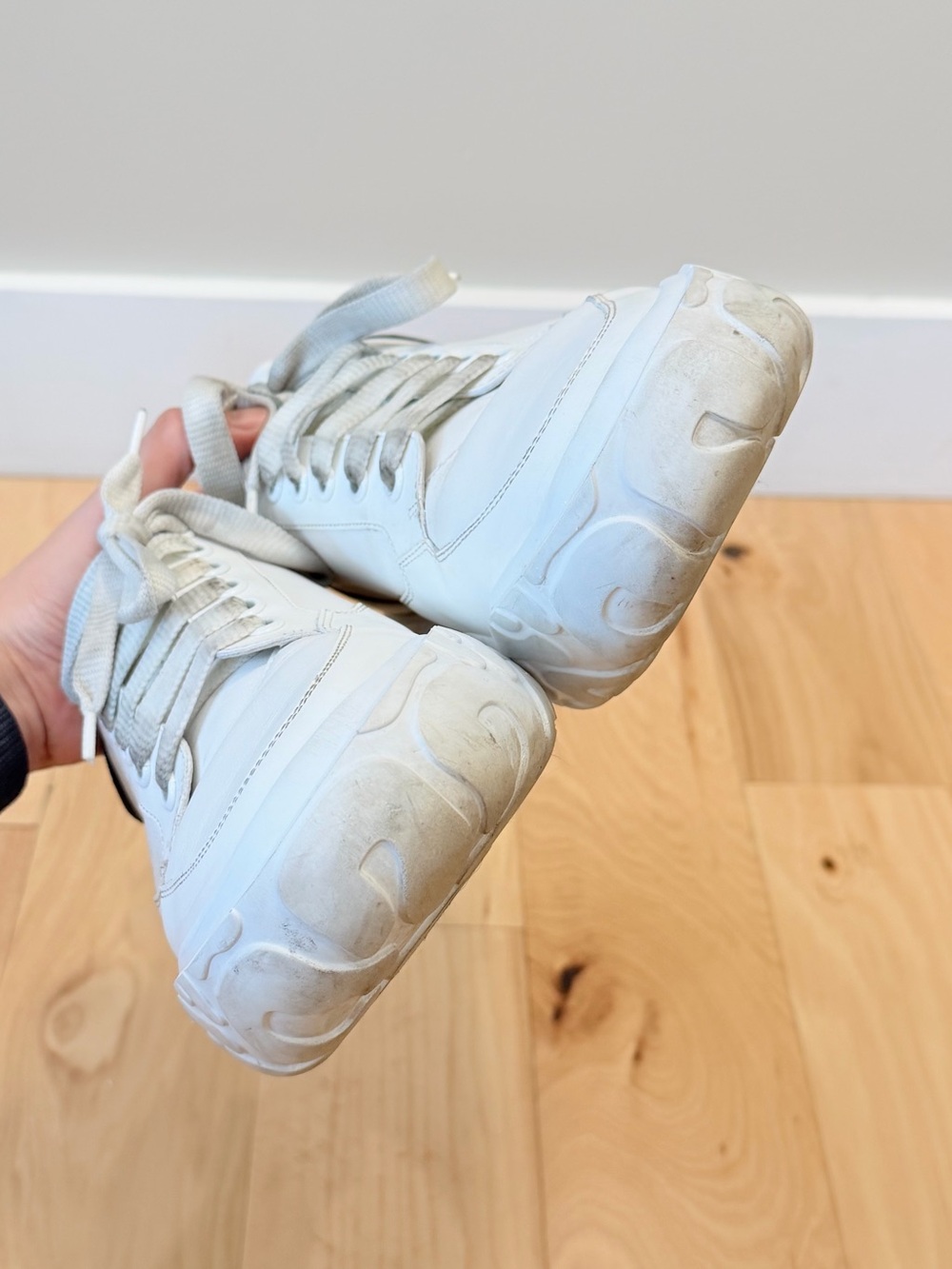 Alexander McQueen Men’s Oversized Court Trainer Sneakers - Picture 10 of 10